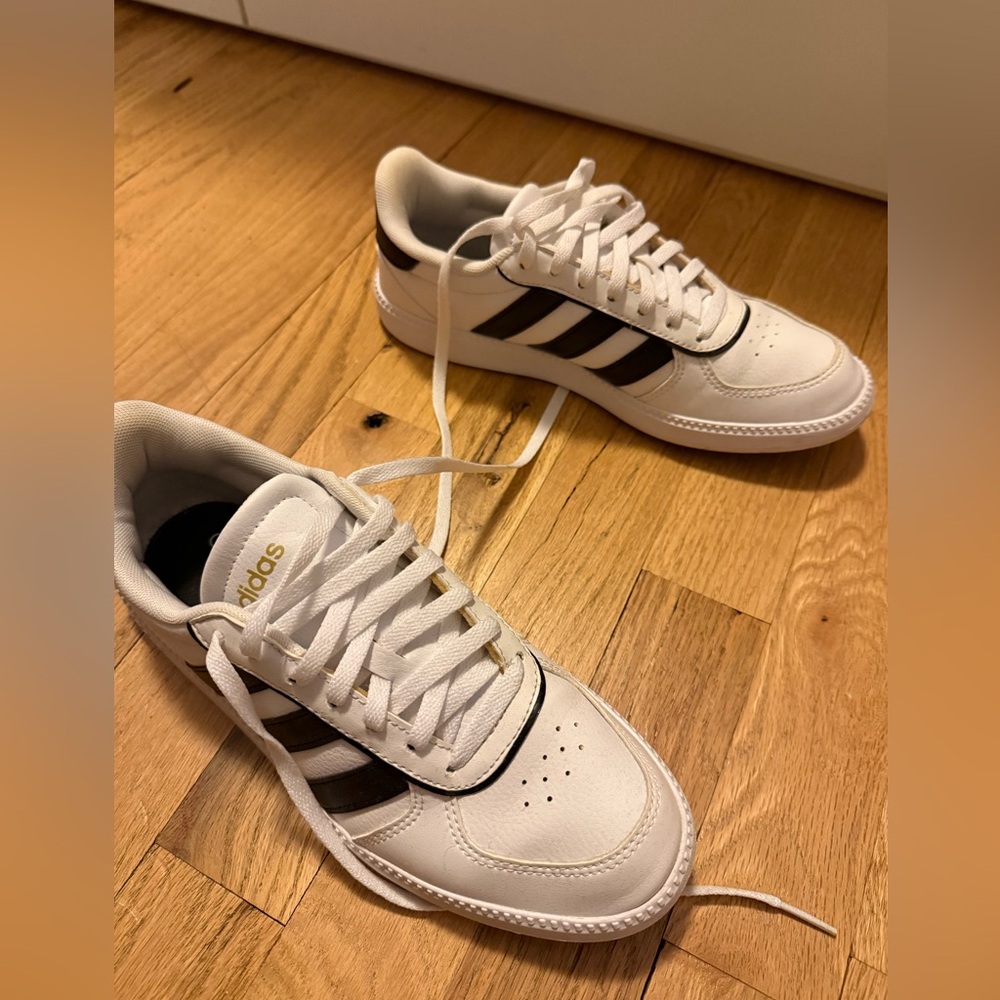 Adidas Women's Breaknet Sleek Sneakers